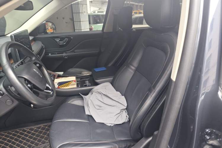 Used Lincoln Aviator 2020 3.0T V6 Four-Wheel Drive Premium Edition Left Front Seat