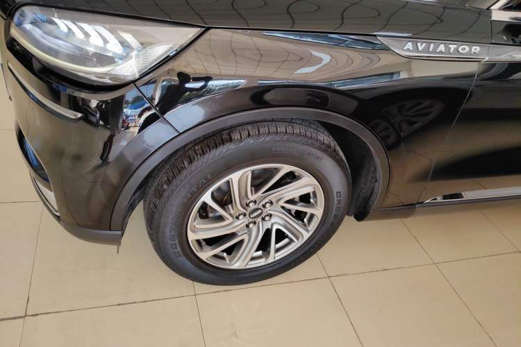 Used Lincoln Aviator 2020 3.0T V6 Four-Wheel Drive Premium Edition Left Front Wheel Hub