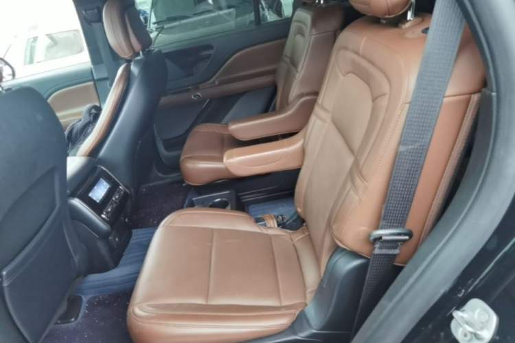 Used Lincoln Aviator 2020 3.0T V6 Four-Wheel Drive Zunya Edition Left Rear Seat