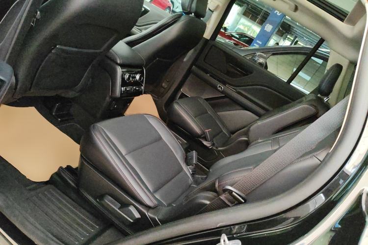 Used Lincoln Aviator 2020 3.0T V6 Four-Wheel Drive Premium Edition Left Rear Seat