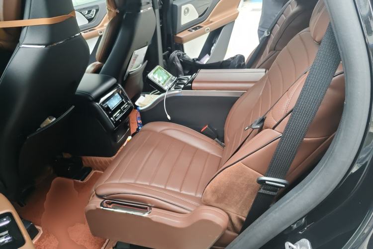 Used Lincoln Aviator 2020 3.0T V6 All-Wheel Drive Executive Version Left Rear Seat