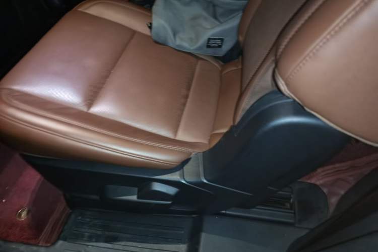 Used Lincoln Aviator 2020 3.0T V6 Four-Wheel Drive Zunya Edition Left Rear Seat