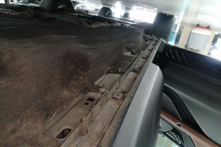 Used Lincoln Aviator 2020 3.0T V6 Four-Wheel Drive Zunya Edition Left Side Sill