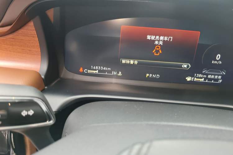 Used Lincoln Aviator 2020 3.0T V6 All-Wheel Drive Executive Version Odometer Close Up