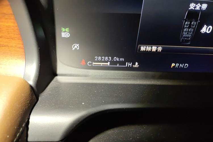 Used Lincoln Aviator 2020 3.0T V6 All-Wheel Drive Executive Version Odometer Close Up
