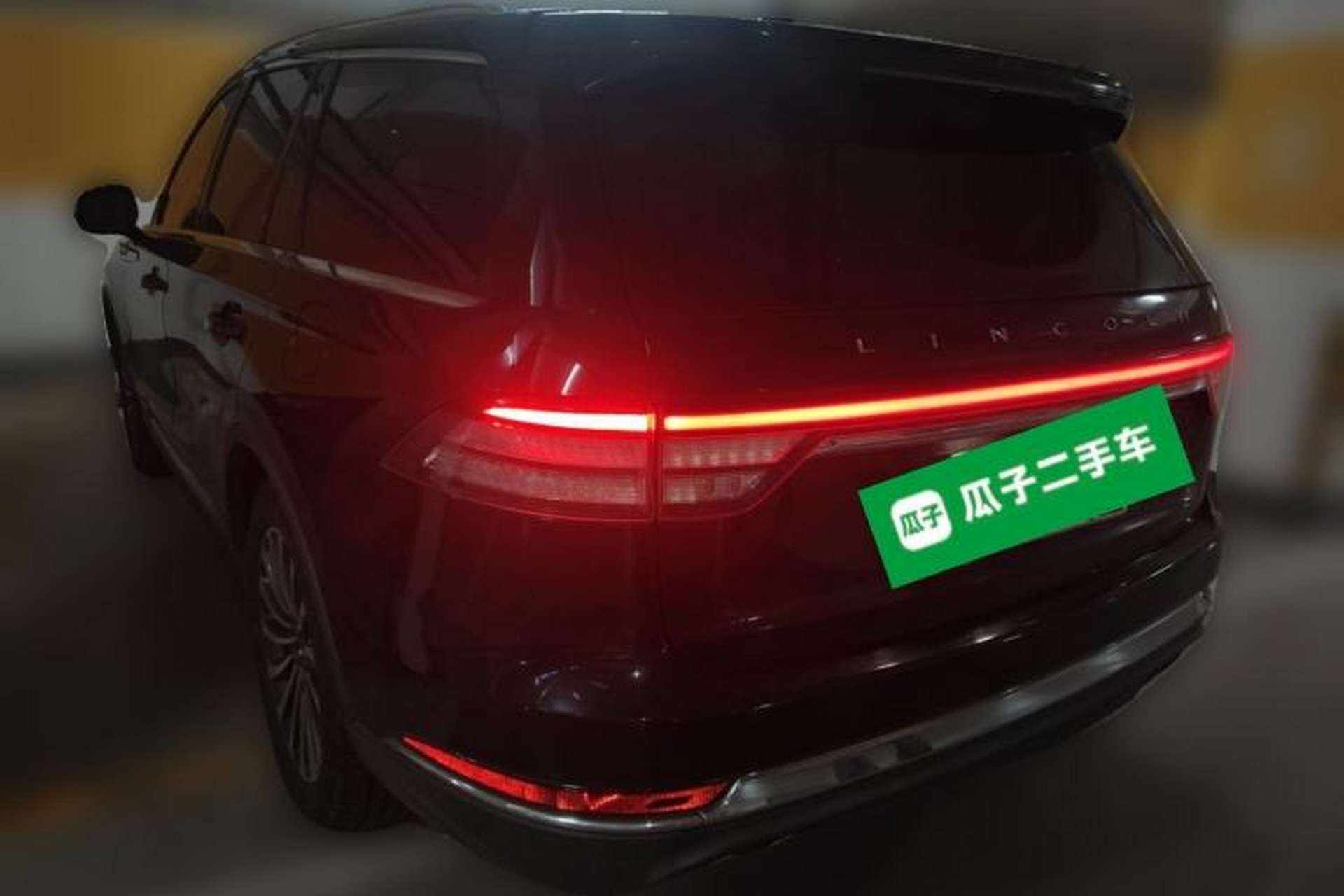 Used Lincoln Aviator 2020 3.0T V6 All-Wheel-Drive Luxury Edition Rear Left 45 Deg