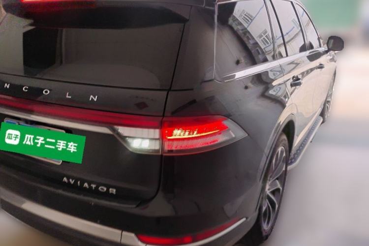 Used Lincoln Aviator 2020 3.0T V6 All-Wheel Drive Executive Version Rear Right 45 Deg
