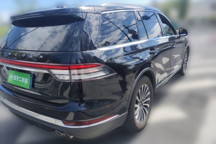 Used Lincoln Aviator 2020 3.0T V6 All-Wheel-Drive Luxury Edition Rear Right 45 Deg