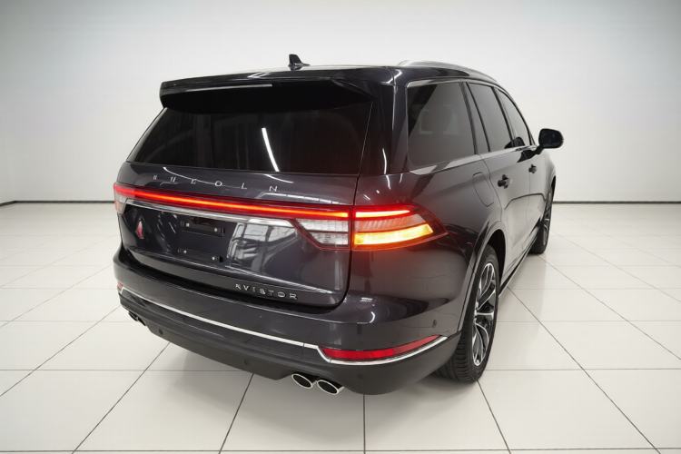 Used Lincoln Aviator 2020 3.0T V6 All-Wheel Drive Executive Version Rear Right 45 Deg