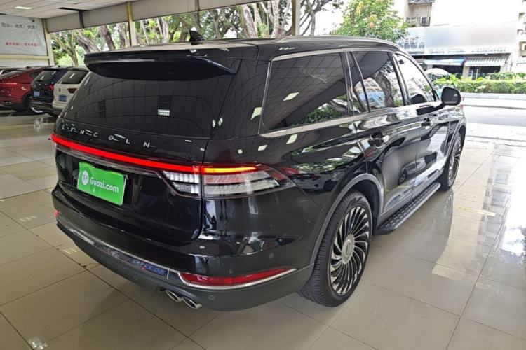 Used Lincoln Aviator 2020 3.0T V6 All-Wheel-Drive Premium Edition Rear Right 45 Deg