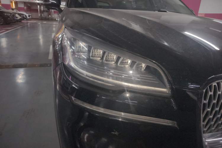Used Lincoln Aviator 2020 3.0T V6 Four-Wheel Drive Premium Edition Right Front Headlight