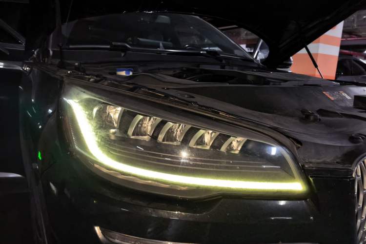 Used Lincoln Aviator 2020 3.0T V6 Four-Wheel Drive Zunya Edition Right Front Headlight