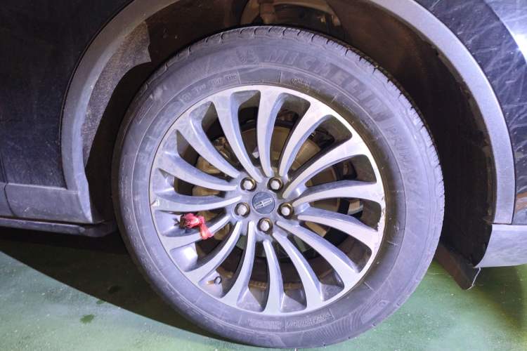 Used Lincoln Aviator 2020 3.0T V6 Four-Wheel Drive Zunya Edition Right Front Wheel Hub