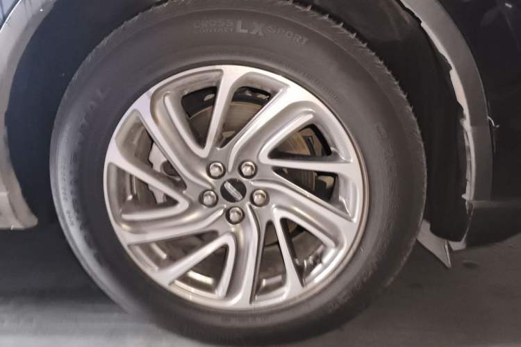Used Lincoln Aviator 2020 3.0T V6 Four-Wheel Drive Premium Edition Right Front Wheel Hub