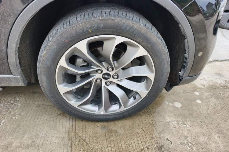 Used Lincoln Aviator 2020 3.0T V6 All-Wheel Drive Executive Version Right Front Wheel Hub