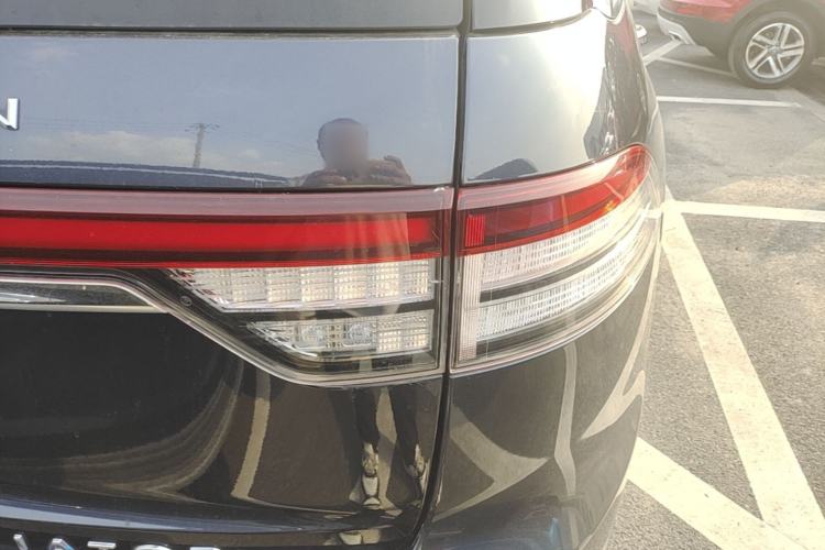 Used Lincoln Aviator 2020 3.0T V6 Four-Wheel Drive Zunya Edition Right Rear Taillight