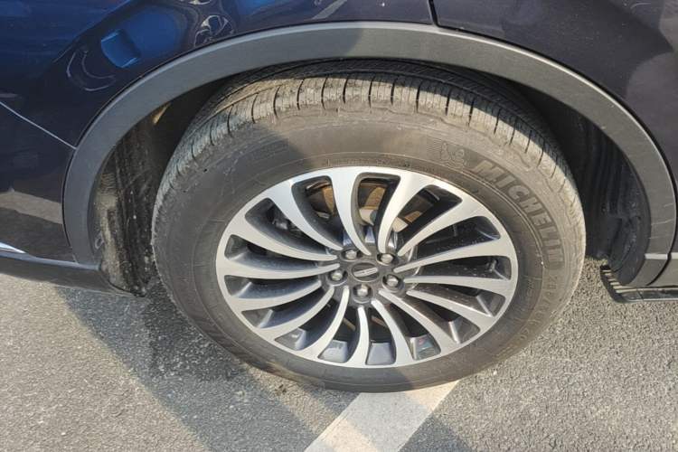 Used Lincoln Aviator 2020 3.0T V6 Four-Wheel Drive Zunya Edition Right Rear Wheel Hub