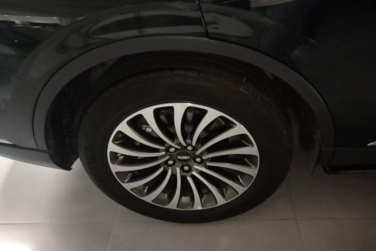 Used Lincoln Aviator 2020 3.0T V6 Four-Wheel Drive Zunya Edition Right Rear Wheel Hub