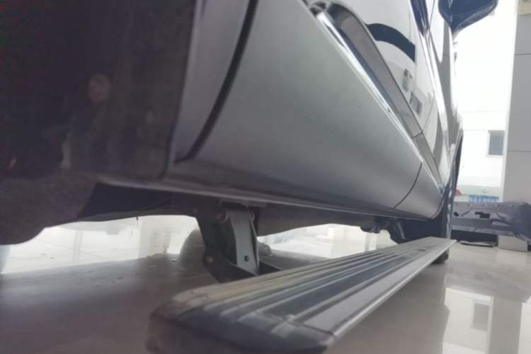Used Lincoln Aviator 2020 3.0T V6 Four-Wheel Drive Zunya Edition Right Side Sill