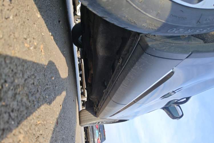 Used Lincoln Aviator 2020 3.0T V6 Four-Wheel Drive Zunya Edition Right Side Sill