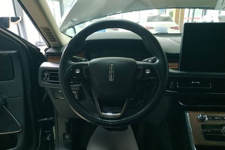 Used Lincoln Aviator 2020 3.0T V6 Four-Wheel Drive Premium Edition Steering Wheel