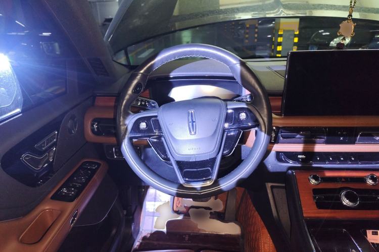Used Lincoln Aviator 2020 3.0T V6 Four-Wheel Drive Zunya Edition Steering Wheel