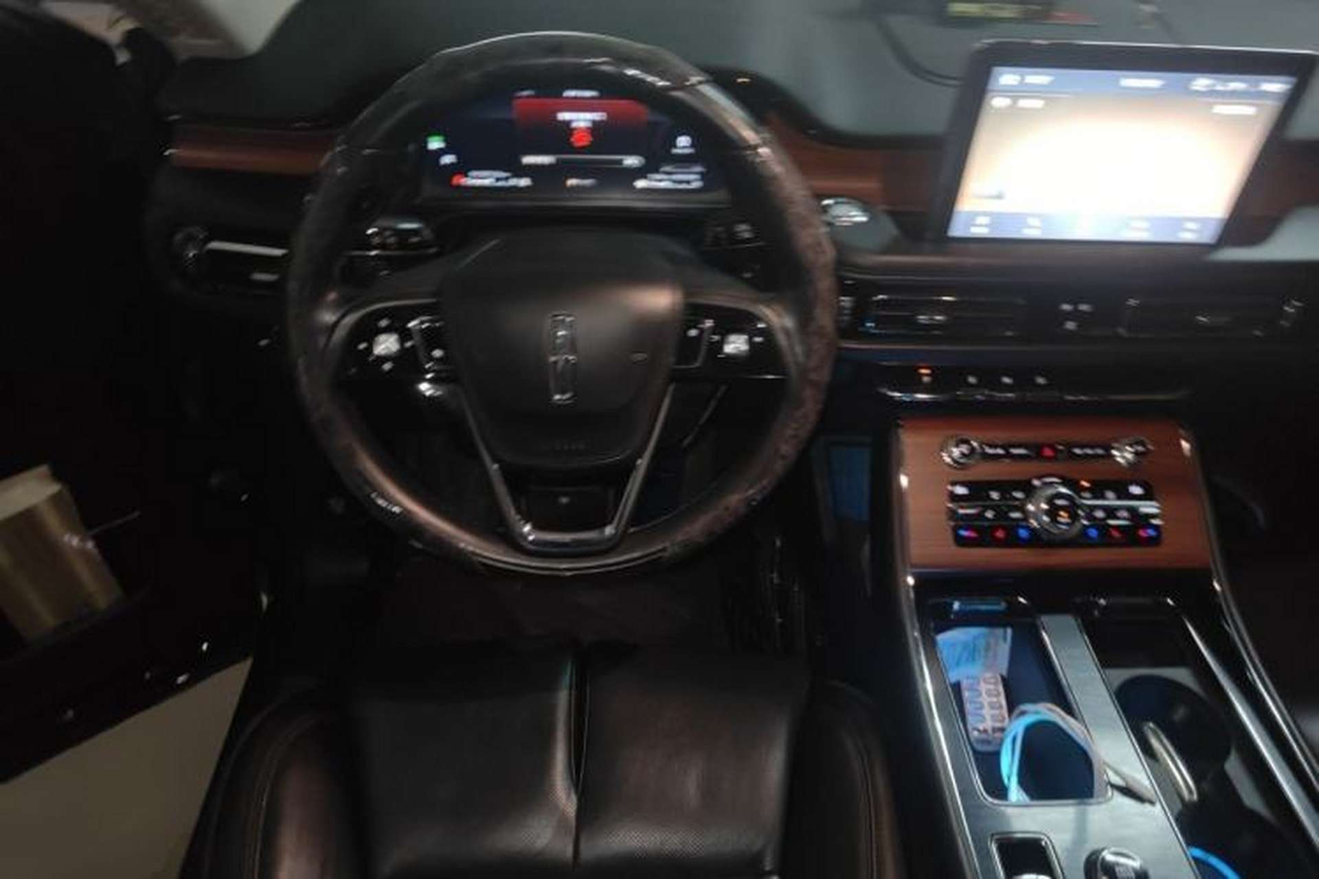 Used Lincoln Aviator 2020 3.0T V6 All-Wheel-Drive Luxury Edition Steering Wheel