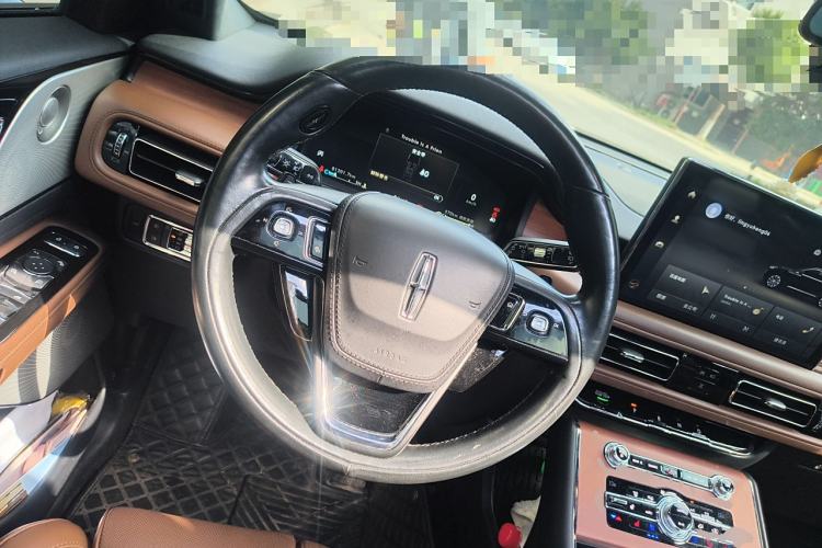 Used Lincoln Aviator 2020 3.0T V6 All-Wheel Drive Executive Version Steering Wheel