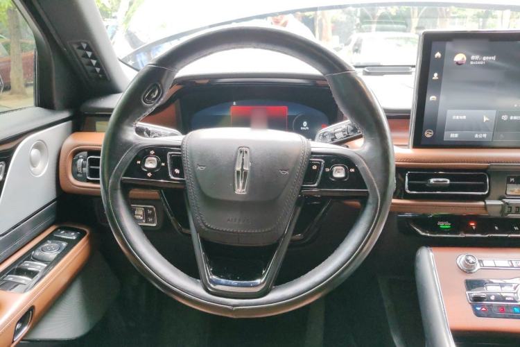 Used Lincoln Aviator 2020 3.0T V6 All-Wheel Drive Executive Version Steering Wheel