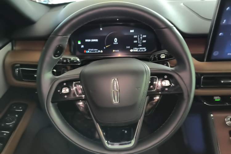 Used Lincoln Aviator 2020 3.0T V6 All-Wheel Drive Executive Version Steering Wheel