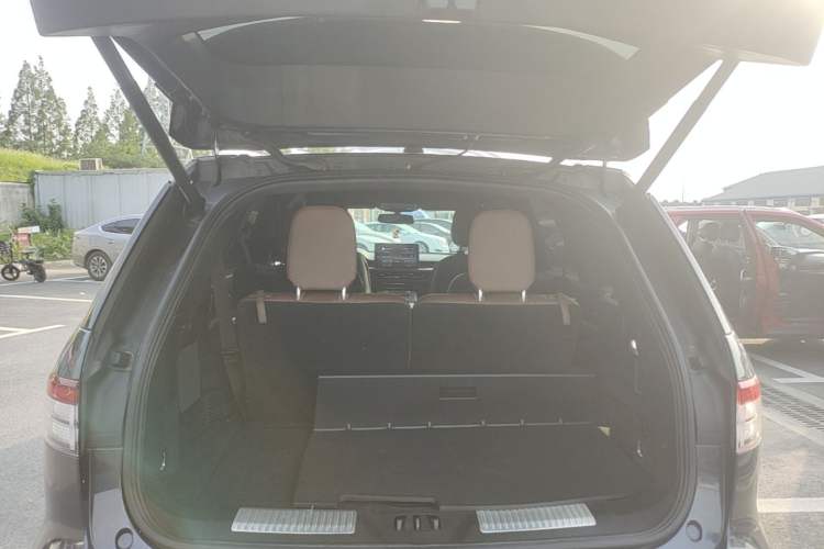 Used Lincoln Aviator 2020 3.0T V6 Four-Wheel Drive Zunya Edition Trunk