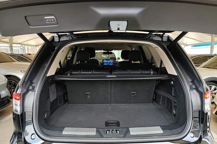 Used Lincoln Aviator 2020 3.0T V6 Four-Wheel Drive Premium Edition Trunk