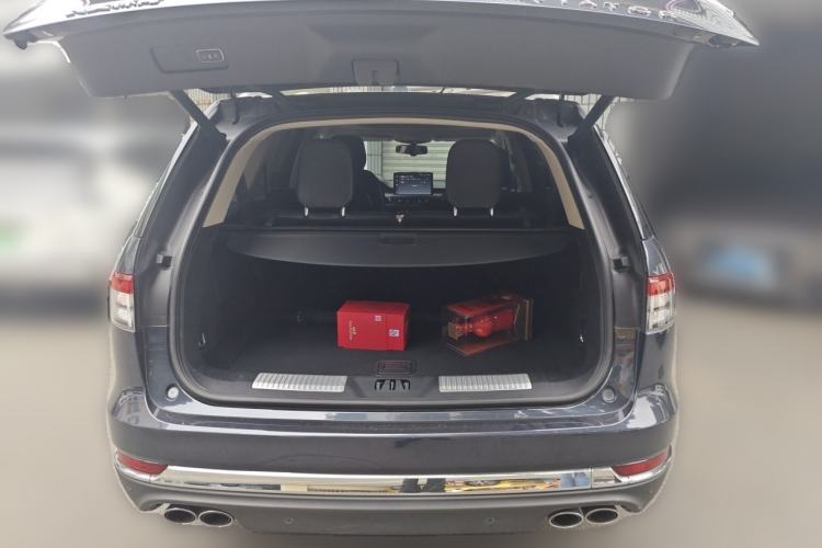 Used Lincoln Aviator 2020 3.0T V6 Four-Wheel Drive Premium Edition Trunk