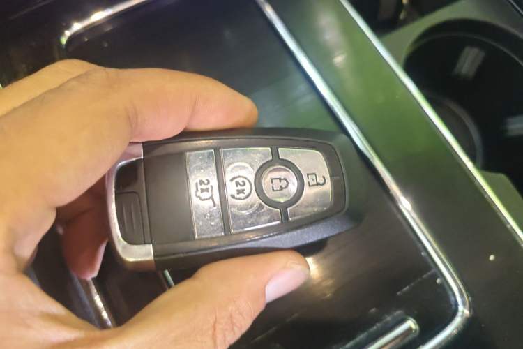 Used Lincoln Aviator 2020 3.0T V6 All-Wheel Drive Executive Version Vehicle Key
