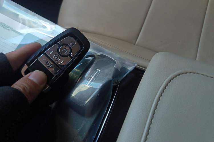 Used Lincoln Aviator 2020 3.0T V6 Two-Wheel Drive Zunyue Edition Vehicle Key