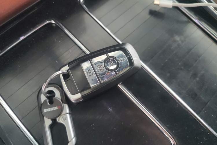 Used Lincoln Aviator 2020 3.0T V6 All-Wheel Drive Executive Version Vehicle Key