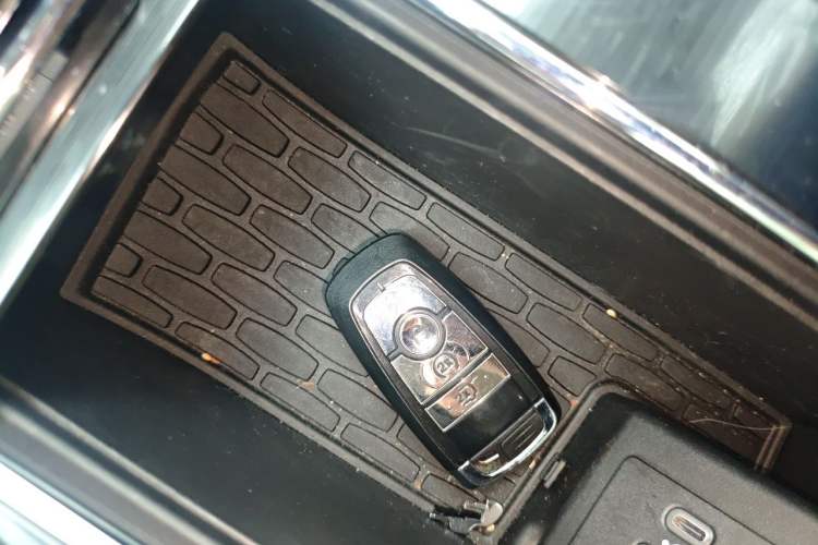 Used Lincoln Aviator 2020 3.0T V6 Four-Wheel Drive Premium Edition Vehicle Key