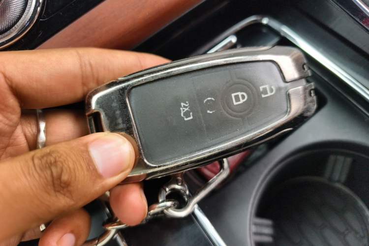 Used Lincoln Aviator 2020 3.0T V6 All-Wheel Drive Executive Version Vehicle Key