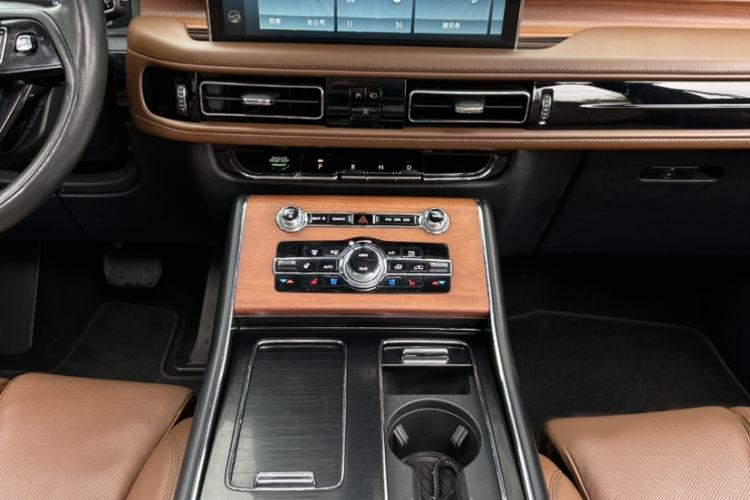 Used Lincoln Aviator 2020 3.0T V6 All-Wheel Drive Executive Version Audio And AC Panel