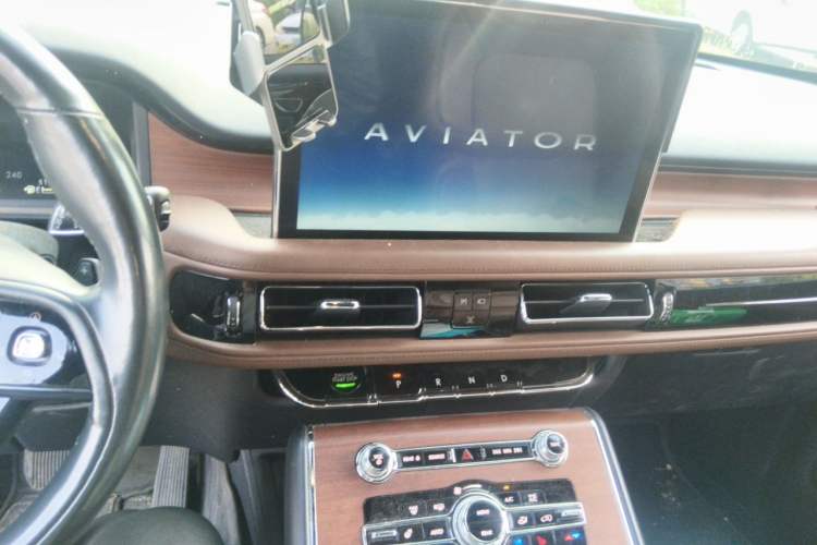 Used Lincoln Aviator 2020 3.0T V6 All-Wheel Drive Executive Version Audio And AC Panel