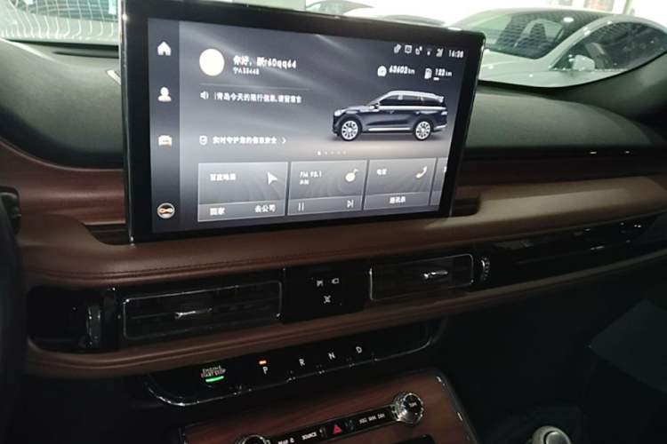 Used Lincoln Aviator 2020 3.0T V6 All-Wheel Drive Executive Version Audio And AC Panel