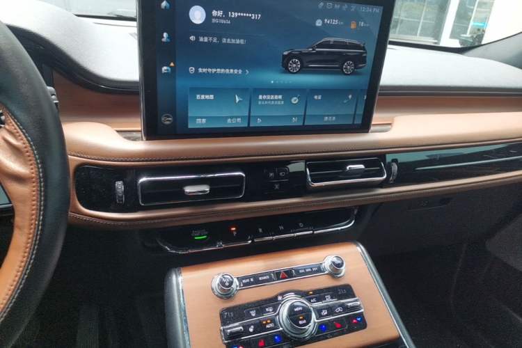 Used Lincoln Aviator 2020 3.0T V6 All-Wheel Drive Executive Version Audio And AC Panel