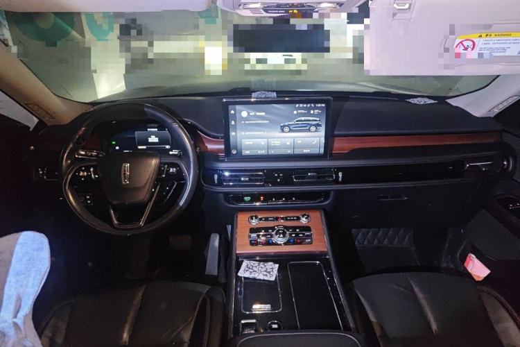 Used Lincoln Aviator 2020 3.0T V6 Four-Wheel Drive Premium Edition Center Console