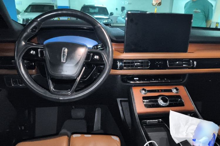 Used Lincoln Aviator 2020 3.0T V6 Four-Wheel Drive Zunya Edition Center Console