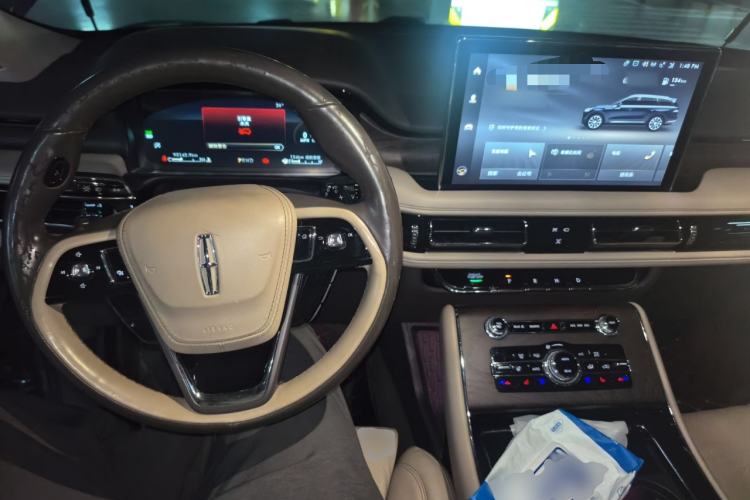 Used Lincoln Aviator 2020 3.0T V6 Four-Wheel Drive Zunya Edition Center Console