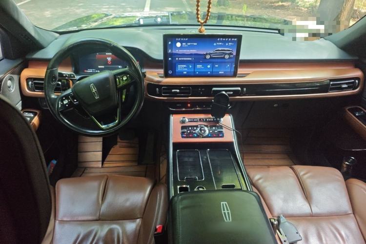 Used Lincoln Aviator 2020 3.0T V6 Four-Wheel Drive Zunya Edition Center Console