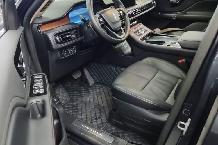 Used Lincoln Aviator 2020 3.0T V6 Four-Wheel Drive Premium Edition Driver Seat