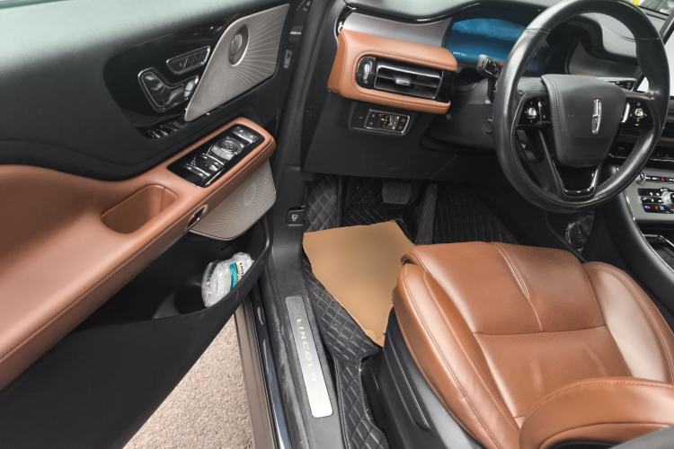 Used Lincoln Aviator 2020 3.0T V6 All-Wheel Drive Executive Version Driver Seat