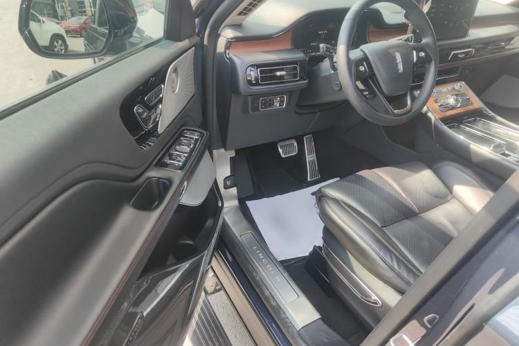 Used Lincoln Aviator 2020 3.0T V6 All-Wheel Drive Executive Version Driver Seat
