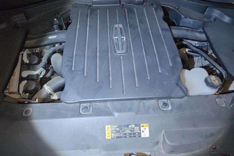 Used Lincoln Aviator 2020 3.0T V6 Four-Wheel Drive Premium Edition Engine Bay